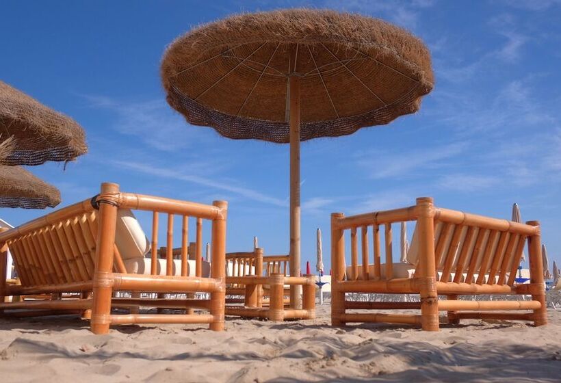 فندق Continental