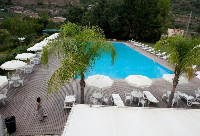 Отель Elena Residence