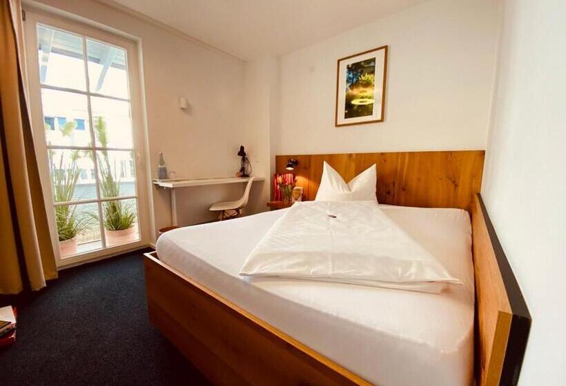 Stadthotel Waldhorn