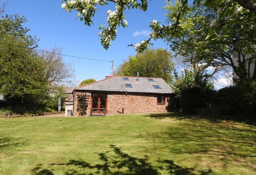 Dilly Dally Barn