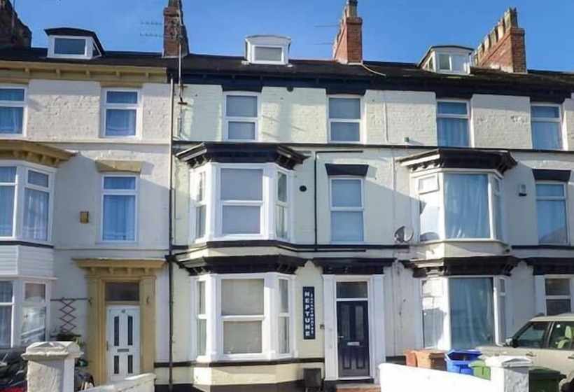 Flat 1