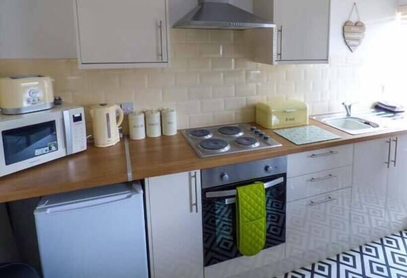 Flat 3
