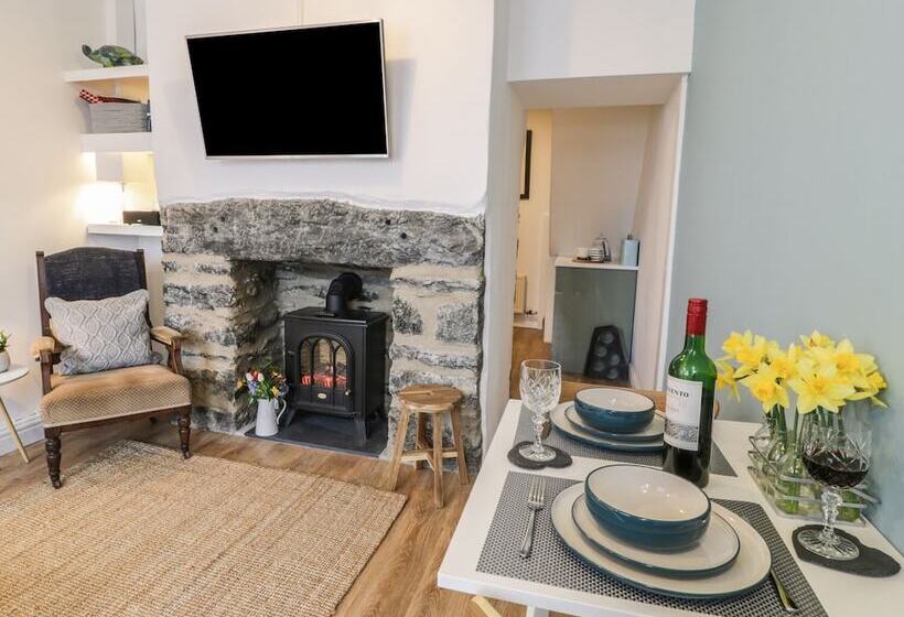 Llys Madoc