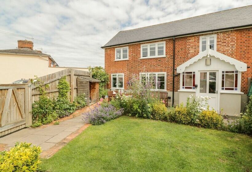 Mulberry Cottage