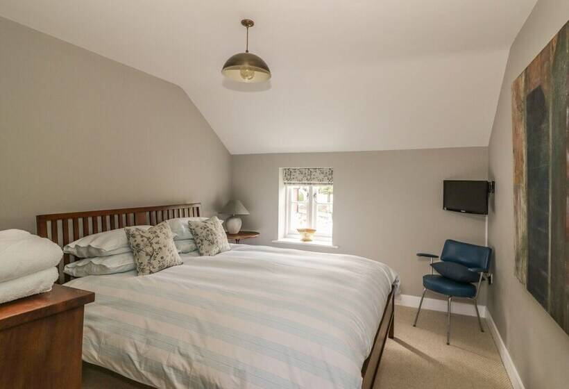 Mulberry Cottage