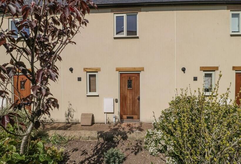 6 Malthouse Court