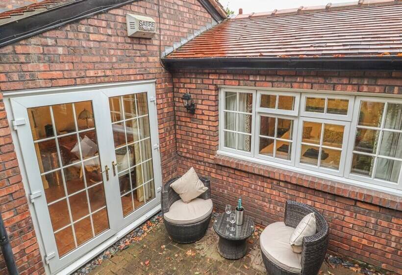 Beechlands Cottage