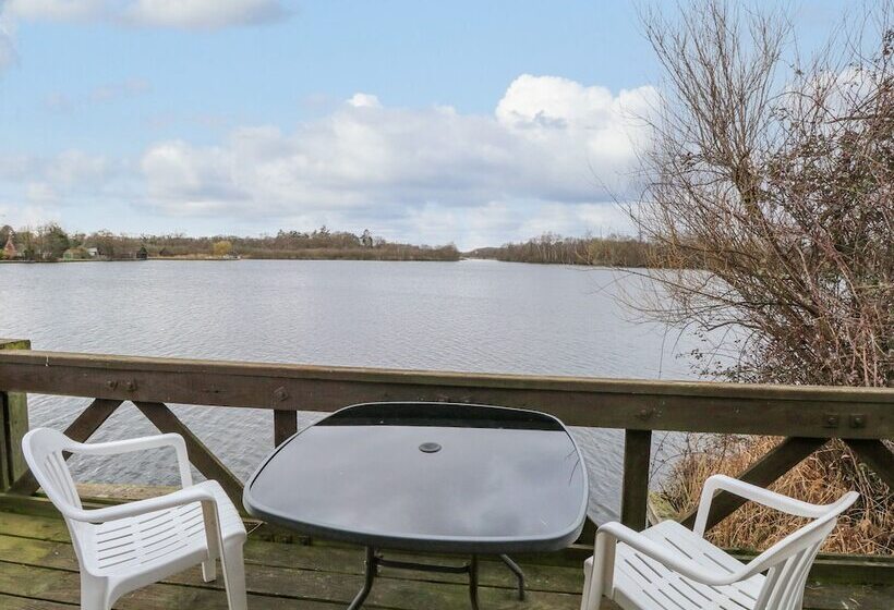 Cygnus Boathouse