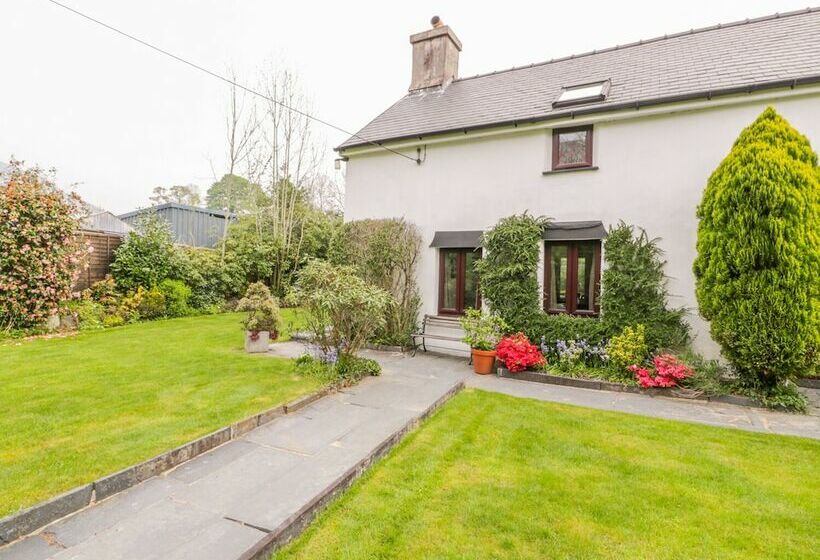 Dafarn Newydd