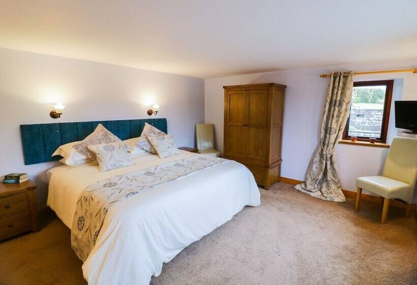 Hazelwood Cottage