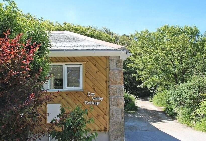 Cot Valley Cottage
