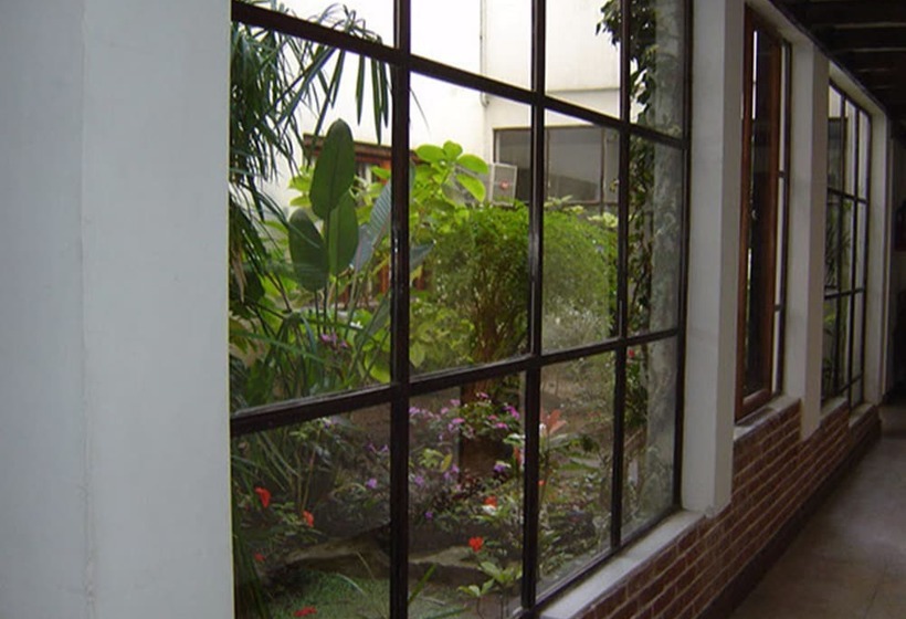 هتل Andorra Apart