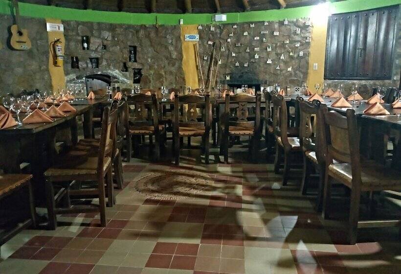 هتل Cabañas San Cayetano