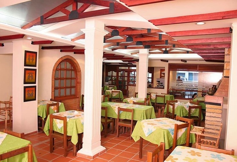 هتل Casa Madrigal