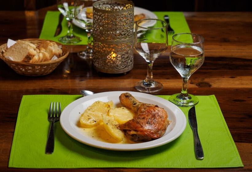 هتل La Mision Macona