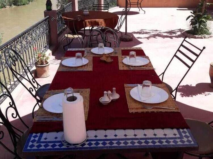 بنسيون Auberge Tissadrine