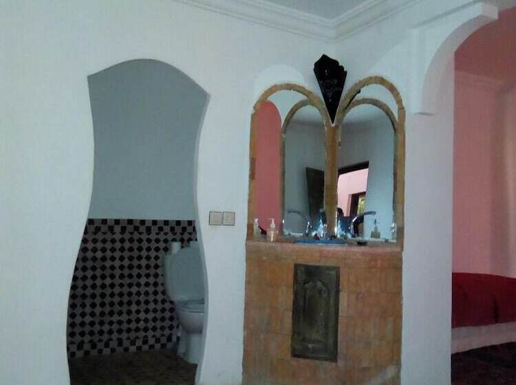 بنسيون Auberge Tissadrine