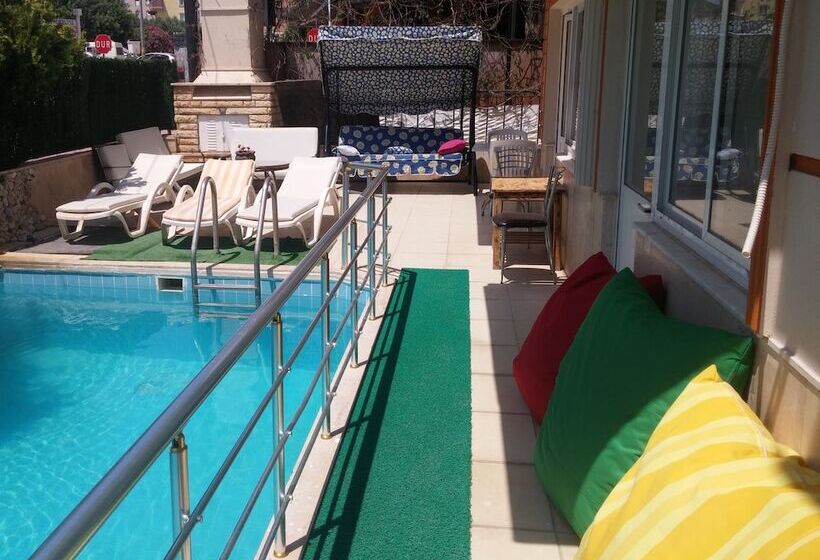 Uc Mevsim Otel