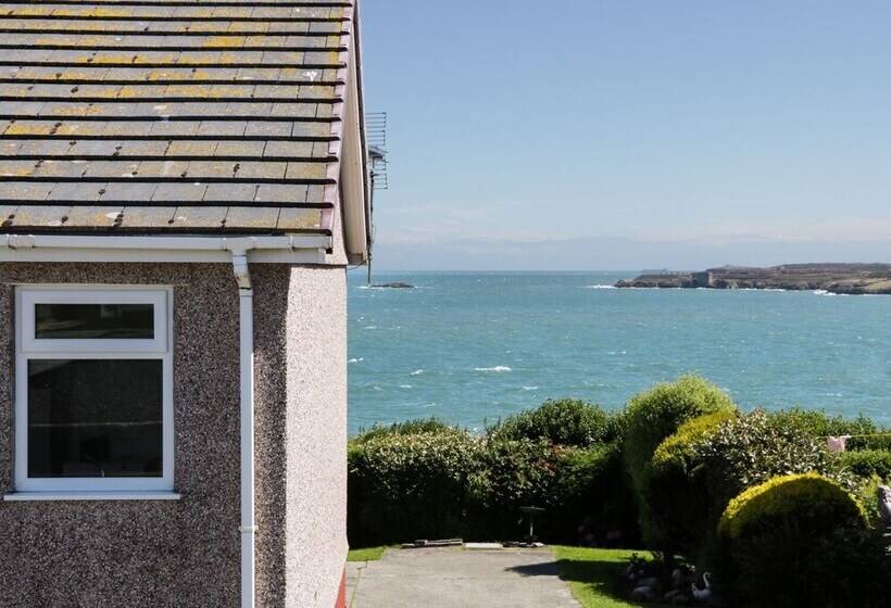Bay Lodge