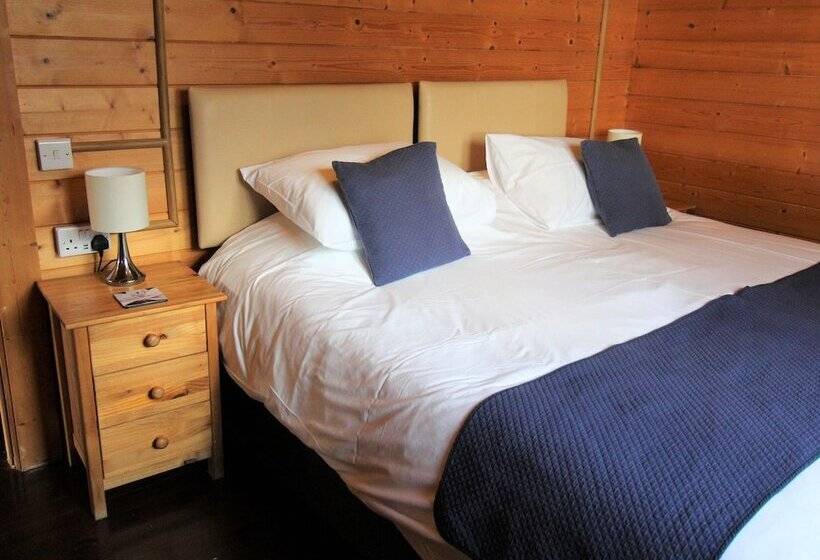 Cherry Lodge