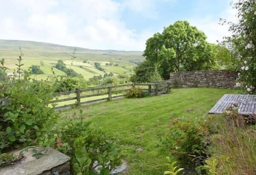 Deerclose West Farmhouse