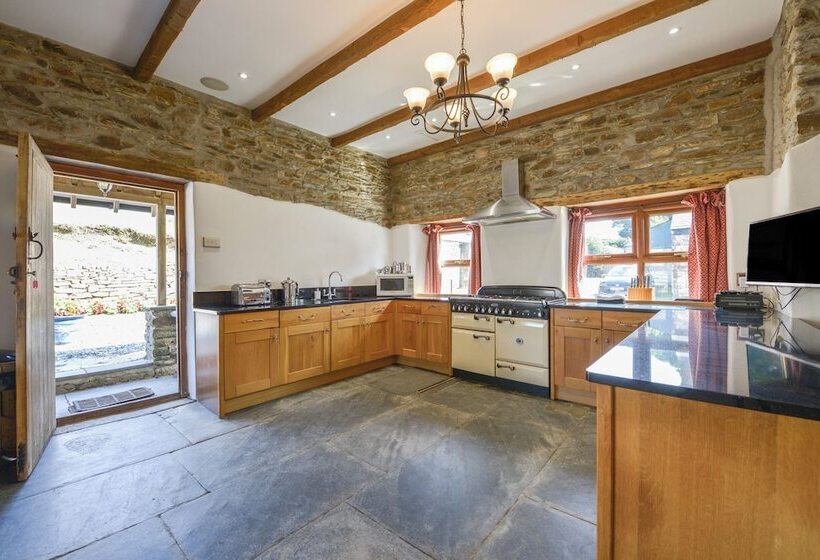 Haye Barton Farm