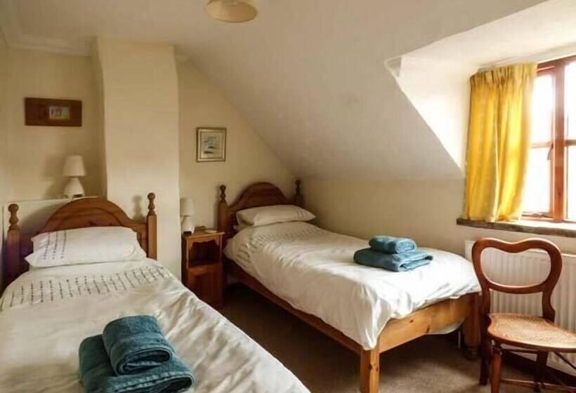 Kingsley Cottage