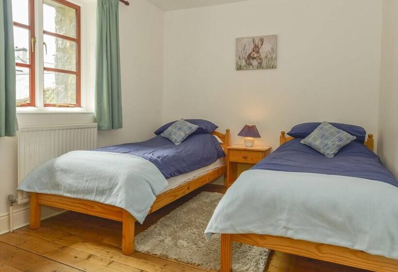 Ludgate Cottage