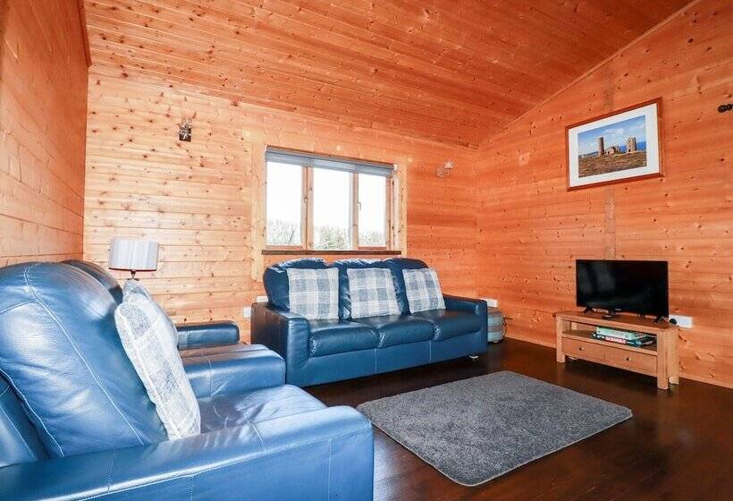 Maple Lodge