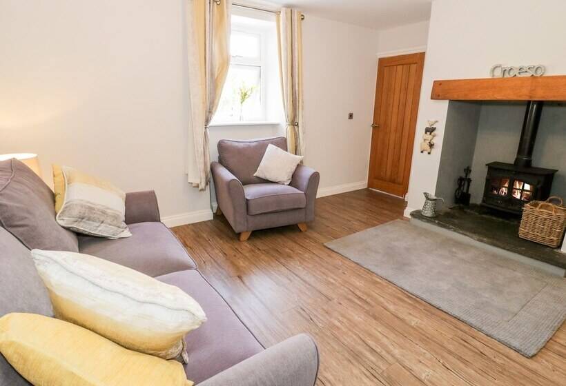 Pen Y Bryn Cottage