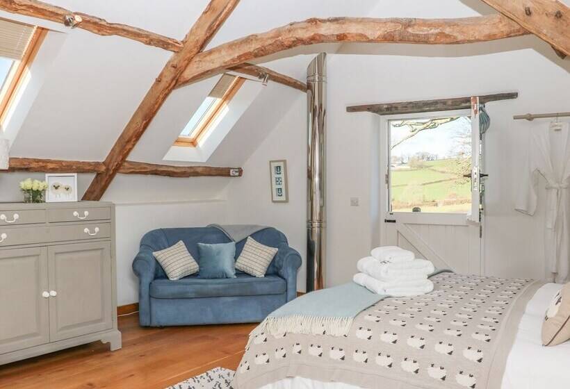 Polly's Bower