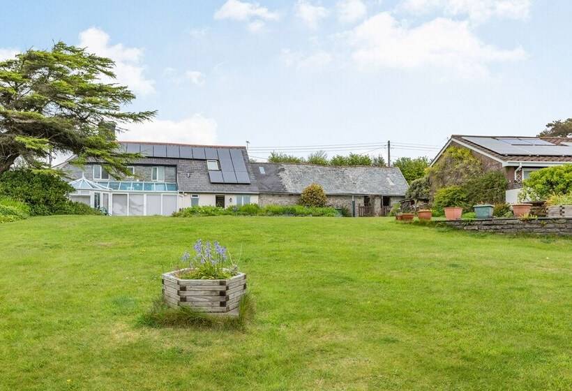 Stable Cottage