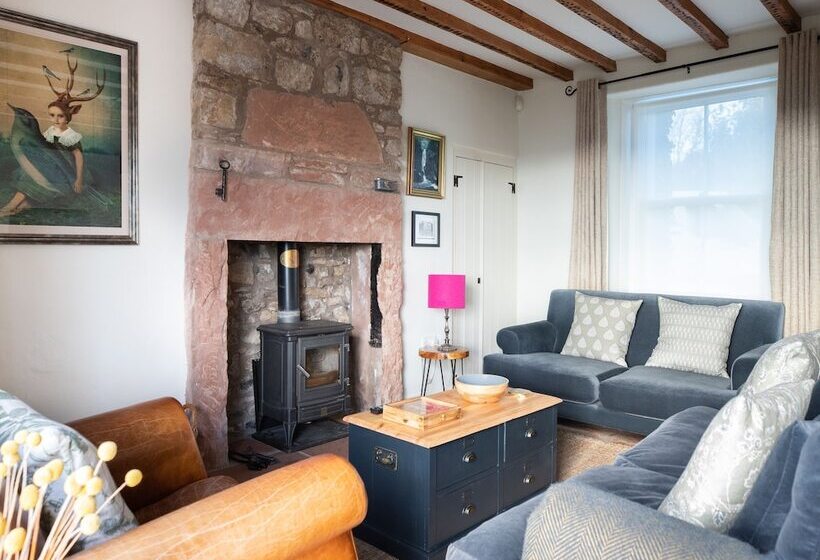 Stag Cottage