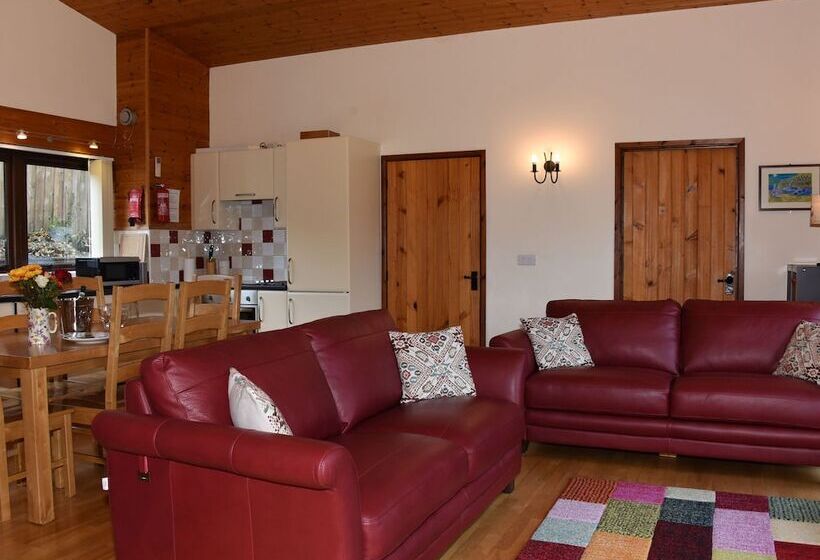 Sycamore Lodge
