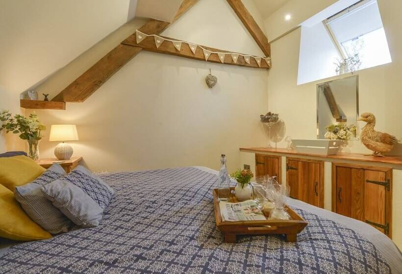 The Bolthole