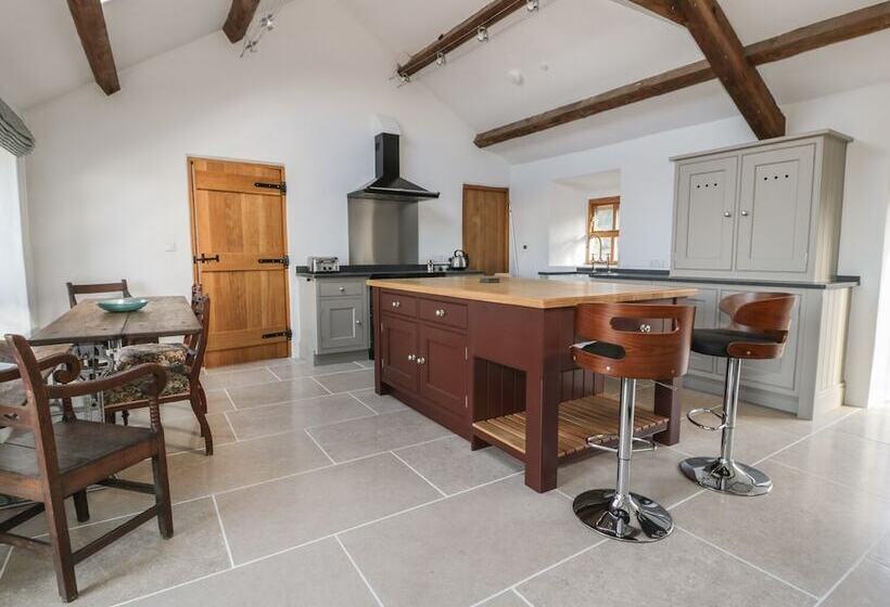 Wern Olau Cottage