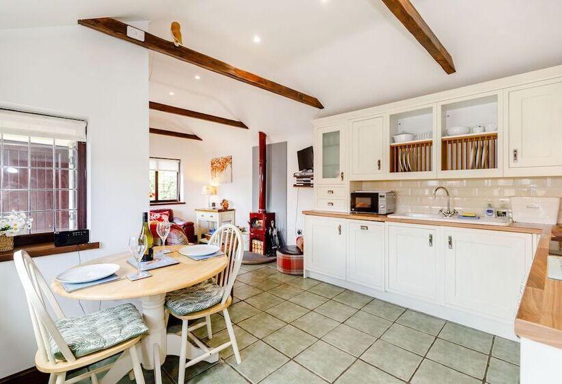 Willow Cottage