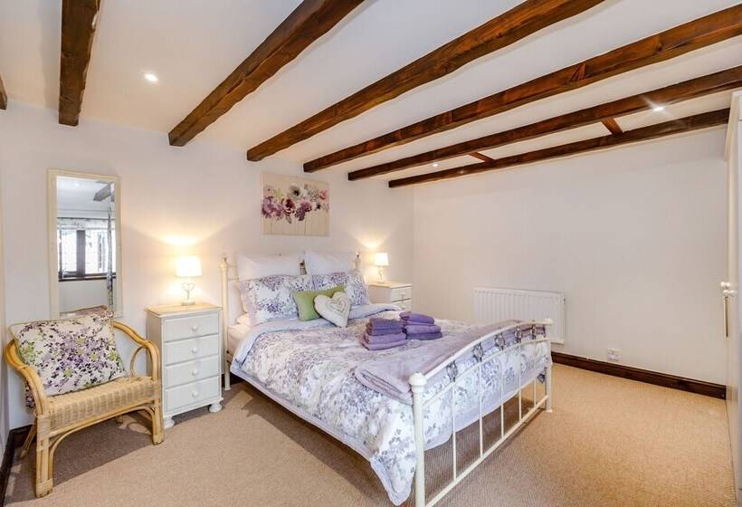 Willow Cottage