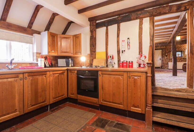 Brew Cottage