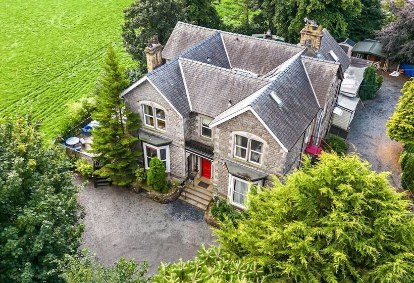 Eden Lodge