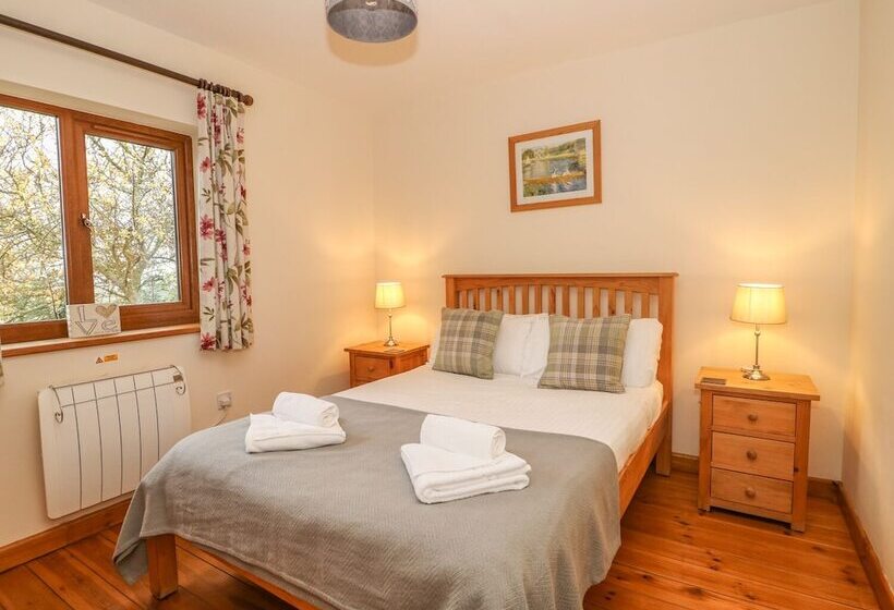 Hazel Lodge