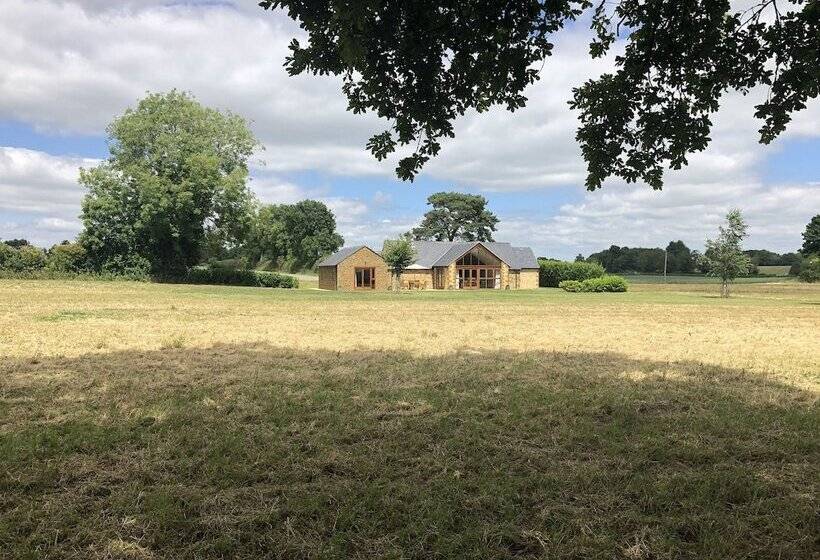 Hook Norton Barn