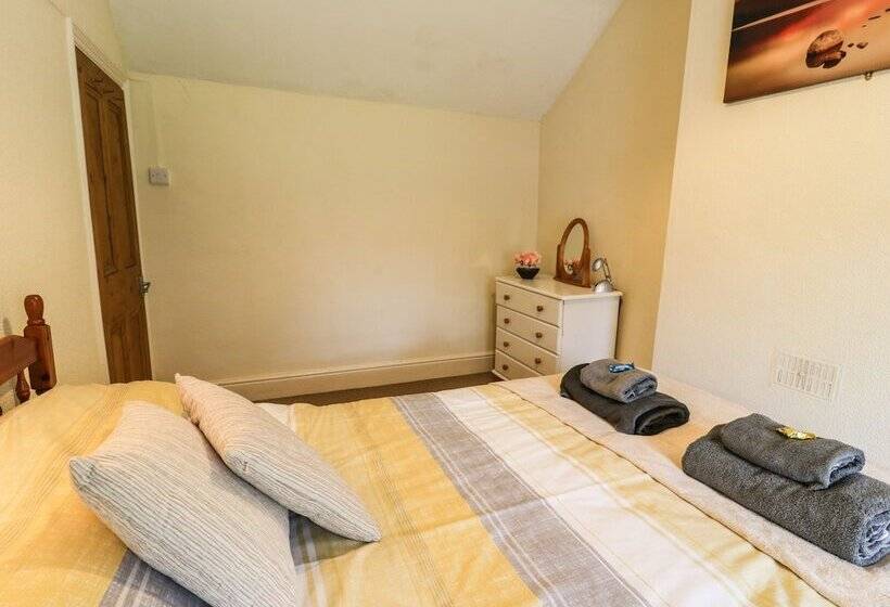 Parc Cottage