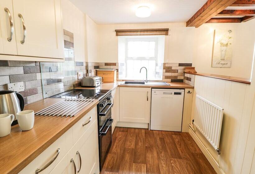 Parc Cottage