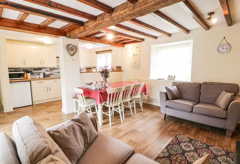 Parc Cottage