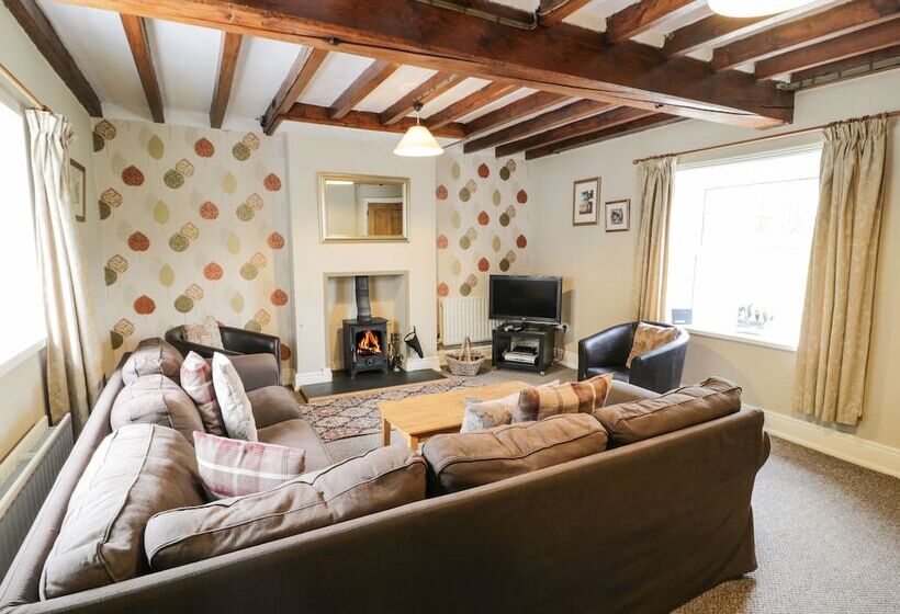 Parc Cottage