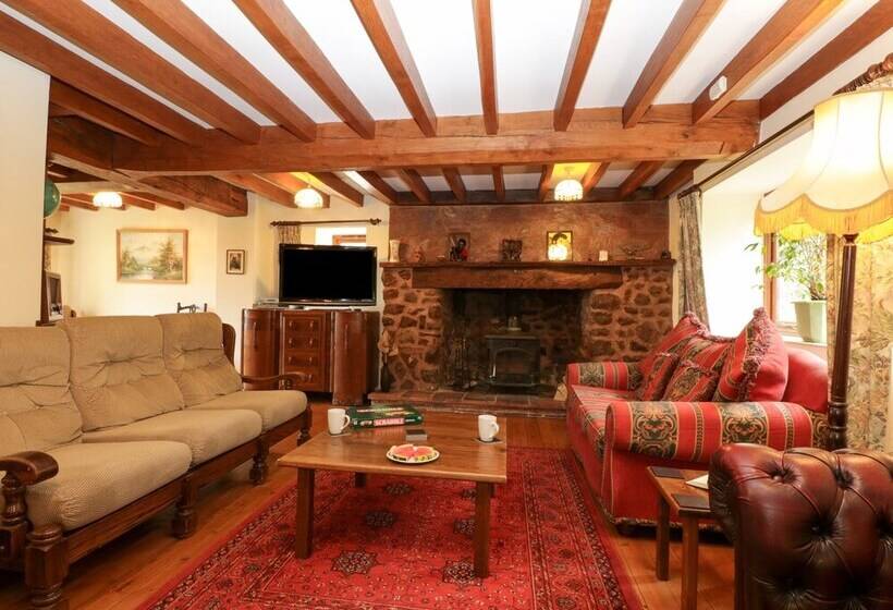 Shells Cottage