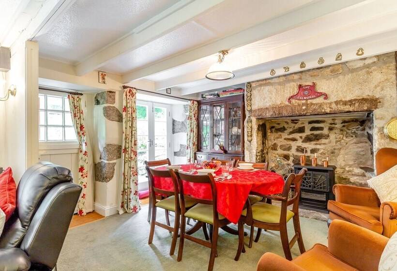 Westside Cottage