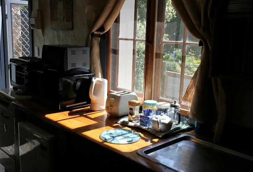 Griffiths Cottage
