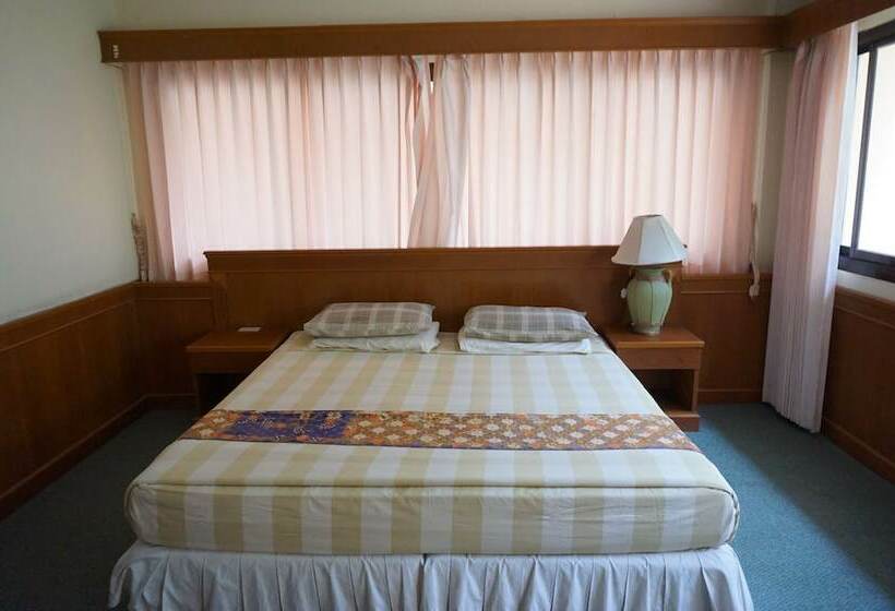 فندق Kangpheka Resort